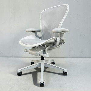 Herman Miller Aeron Remastered Mineral